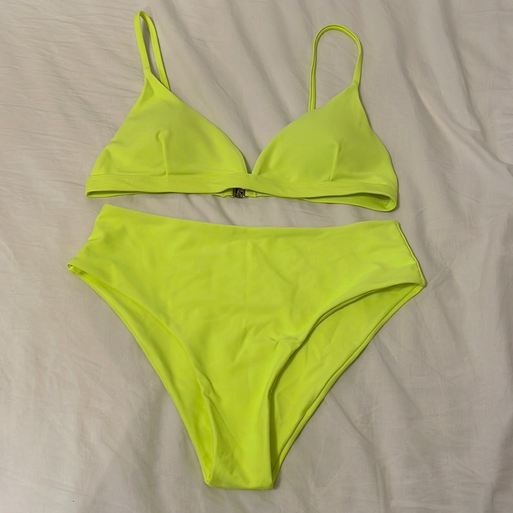 Bathing suit
